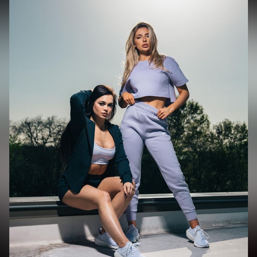 Alphalete Elements Half Sleeve Pullover Shirt In … - image 1